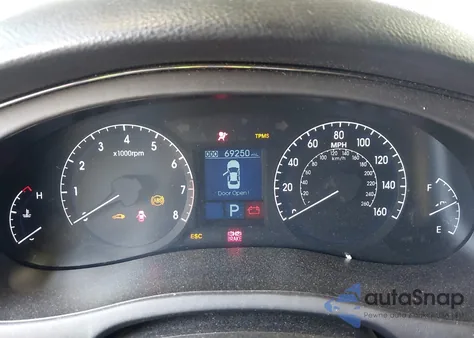 2009 Hyundai Genesis 4.6 из США, поврежденный, VIN KMHGC46F89U051921